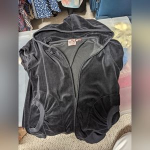 Juice Couture Velour Short Sleeve Sweatshirt Top